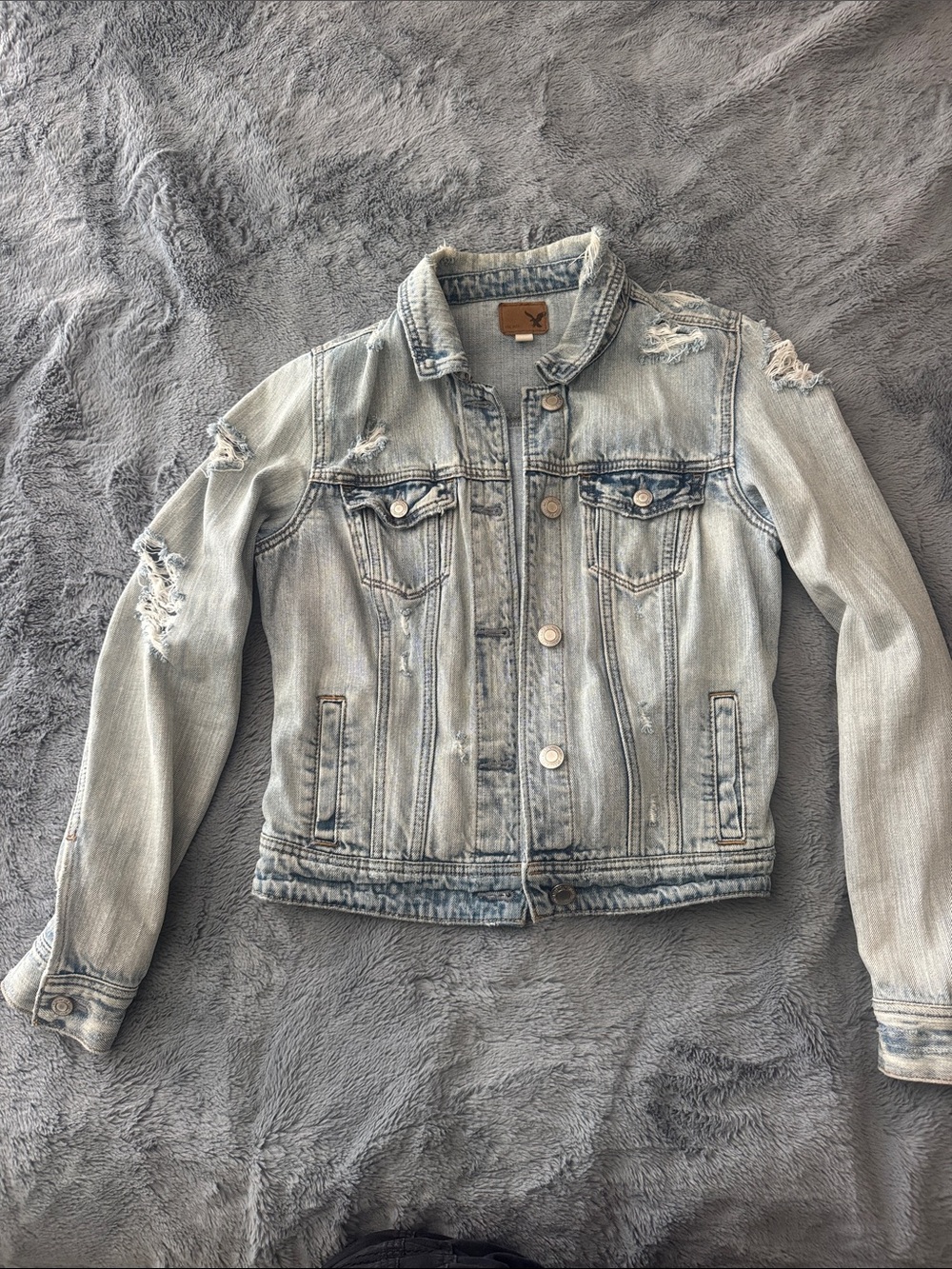 American Eagle Light Wash Denim Distressed Jacket M